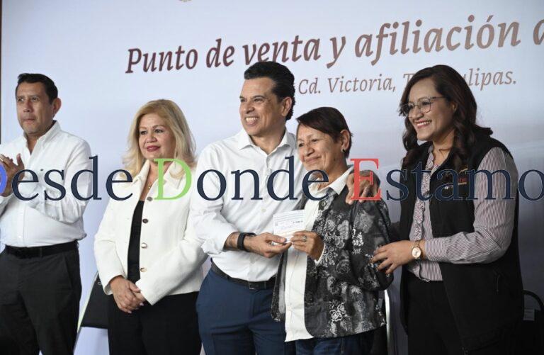 Inaugura alcalde punto de venta de leche para el bienestar