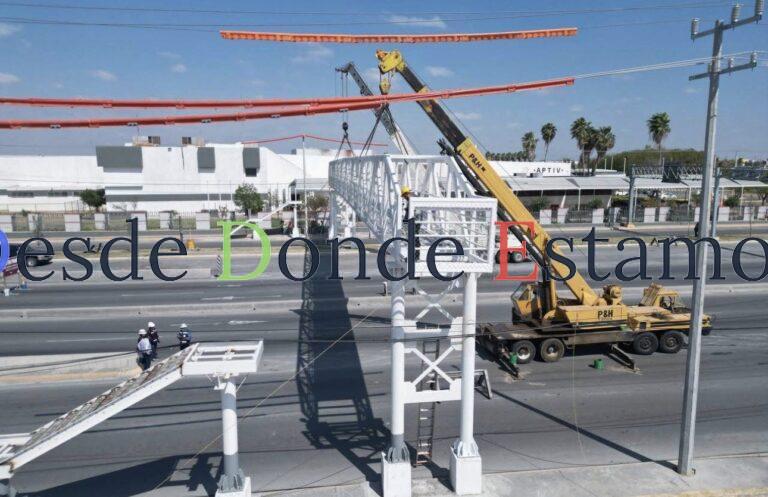 Avanza colocación de puente en Calzada de los Héroes