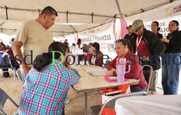 Vecinos de Valles del Paraíso reciben atención directa con programa “Presidencia cerquita de ti”