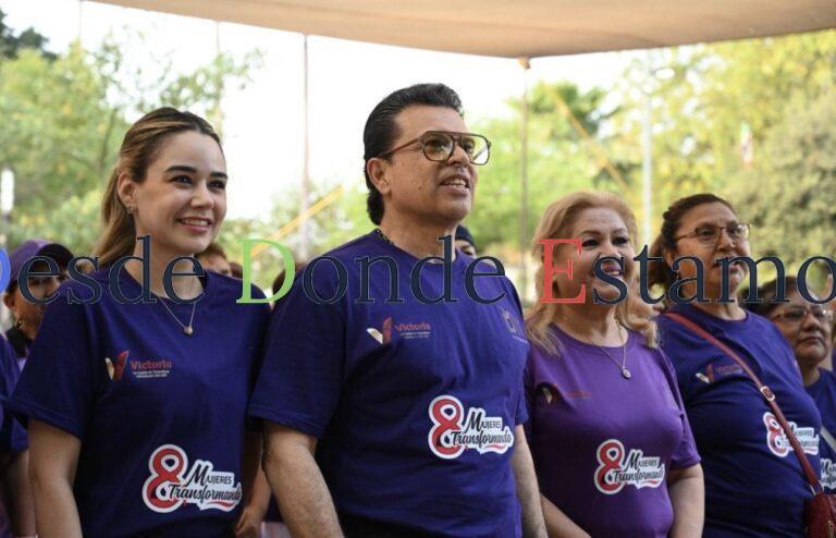 Con energía y entusiasmo participan Lalo y Lucy en Zumbaton con Causa