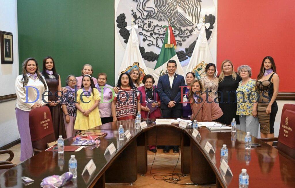 Con su fuerza y capacidad, las mujeres transforman a Victoria: Lalo Gattás