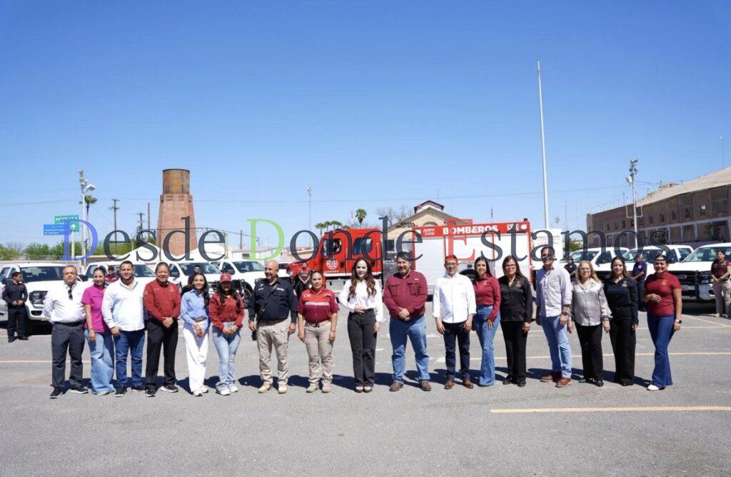 Entrega Carmen Lilia 20 unidades y una apagadora nueva a Protección Civil y Bomberos