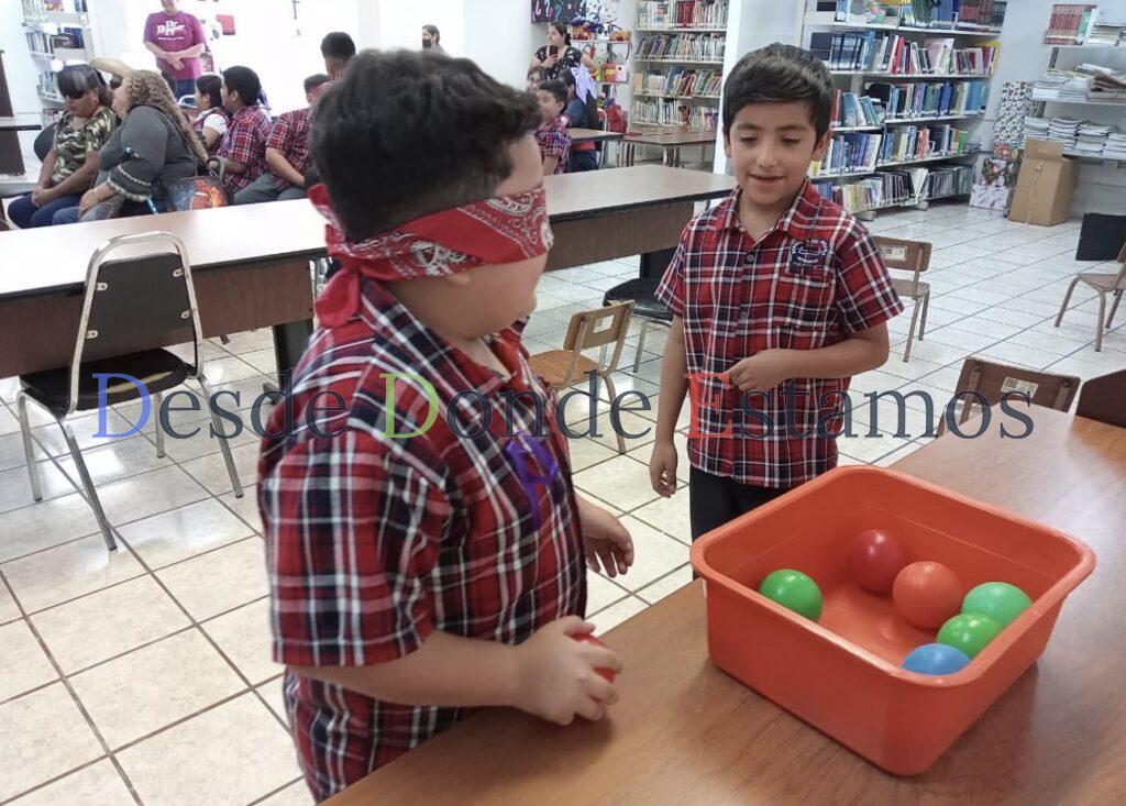 Ofrecen lectura en Braille a niños de primaria en biblioteca “Fidel Cuéllar”
