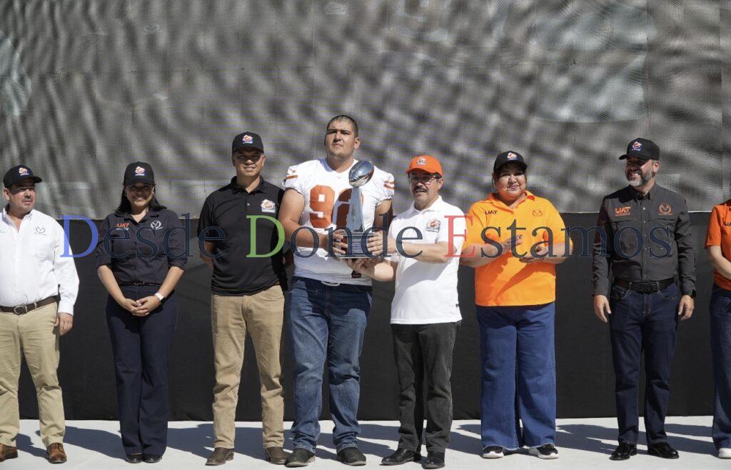 El rector Dámaso Anaya inaugura la temporada 2026 de la LUFAUAT