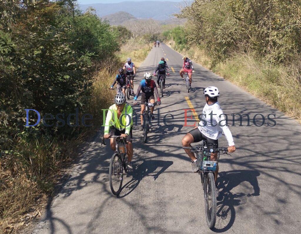 Brinda Guardia Estatal seguridad durante rodada ciclista en la carretera Tula–Ocampo