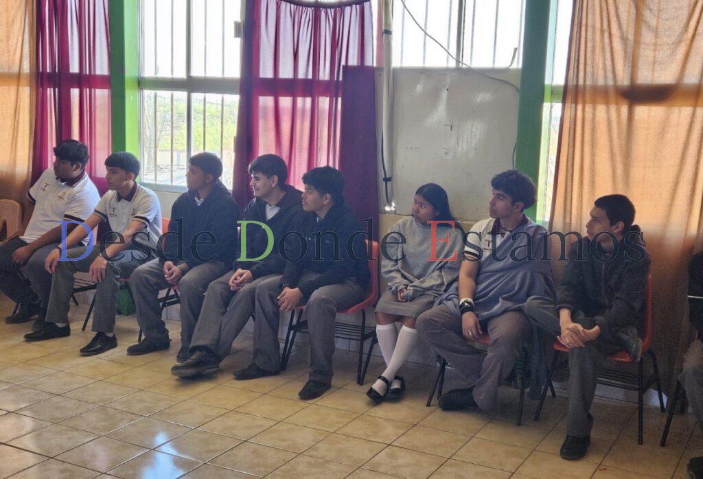 Acerca UPRR oferta educativa a estudiantes del COBAT 11 de Ciudad Mier