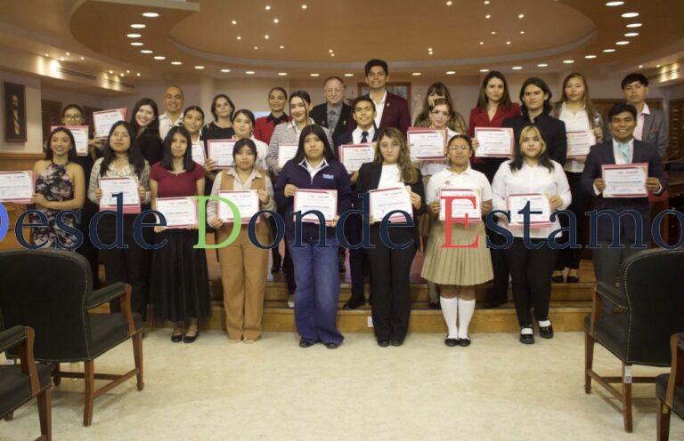 Fortalecen participación juvenil con concurso de oratoria sobre legado cardenista